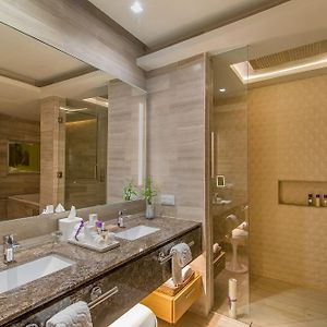 Allure Junior Suite King Ocean View